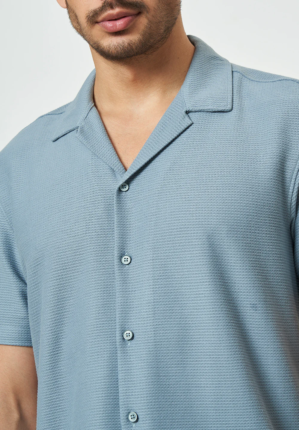 Men Basic Blue Solid Casual Shirt - Image 3
