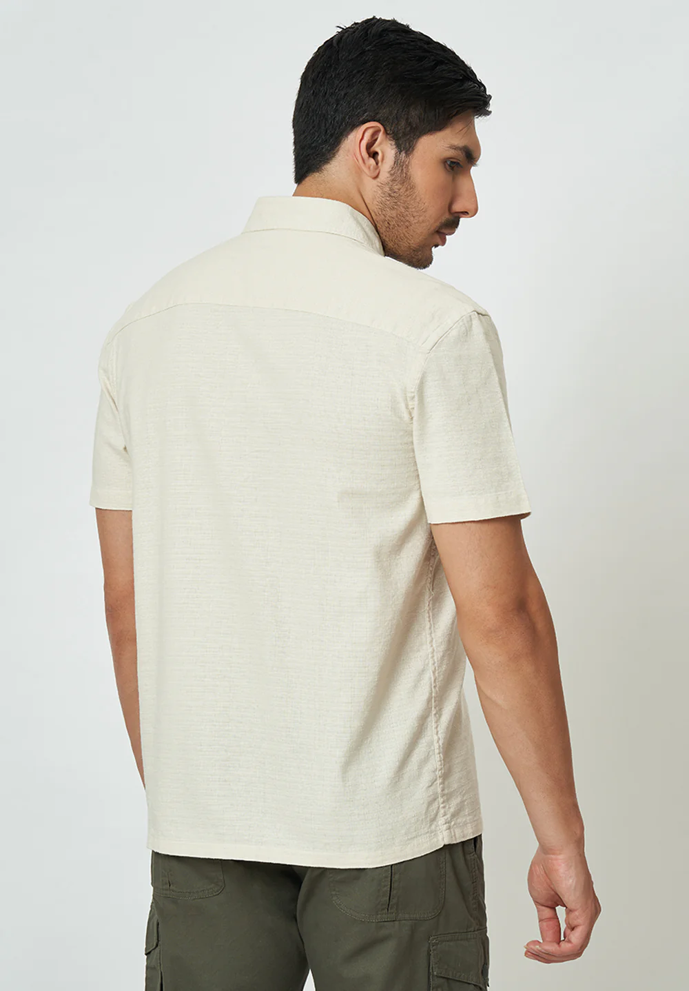 Men Beige Light Textured Casual Shirt - Image 2