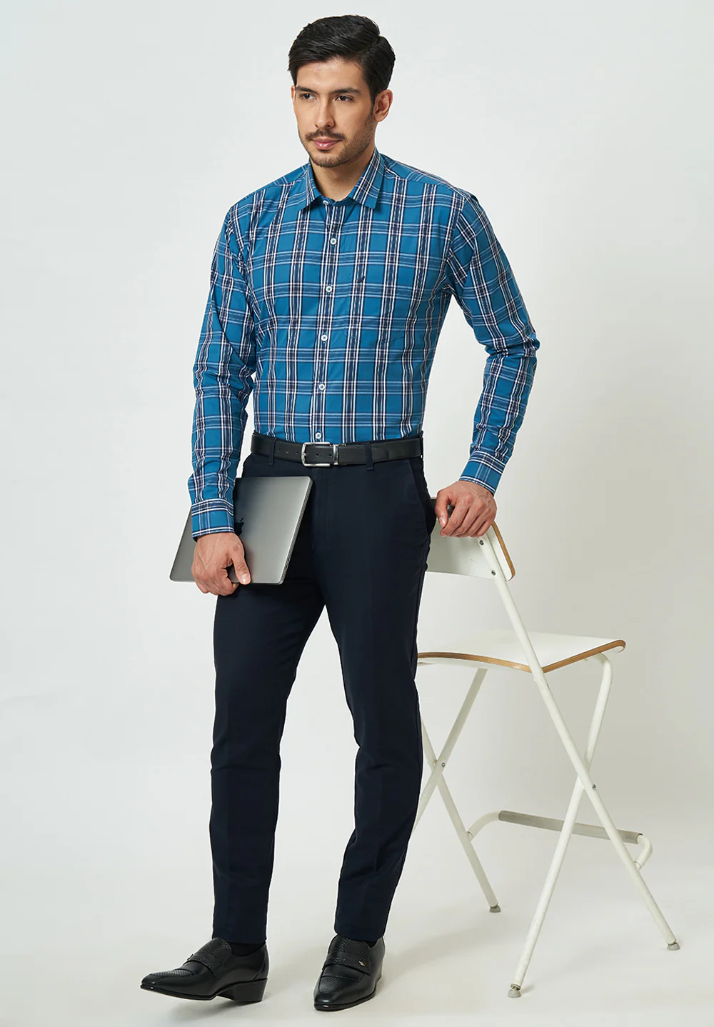 Men Blue Slim Fit Formal Shirt - Image 5