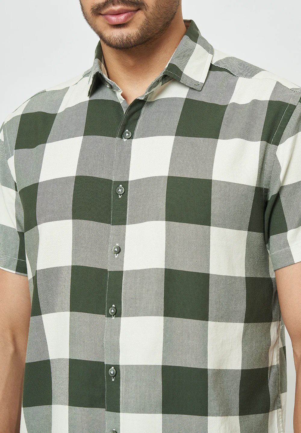 Men Green Checkered Casual Shirt - Image 4