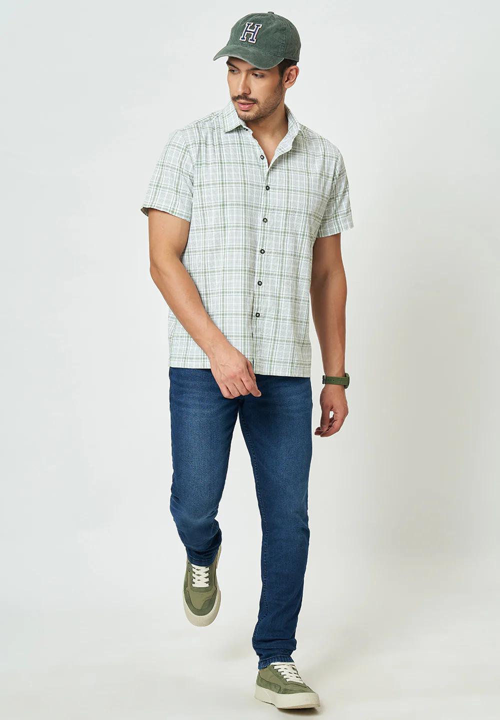 Men Green Checks Casual Shirt - Image 4