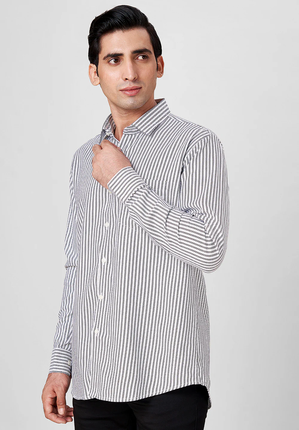 Men Grey Slim Fit Formal Shirt - Image 4