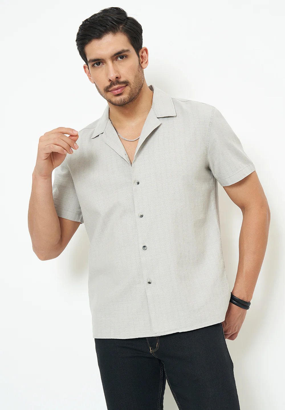 Men Light Grey Solid Casual Shirt - Image 5