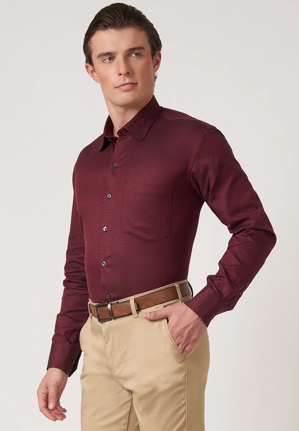 Men Maroon Regular Fit Formal Shirt - Image 3