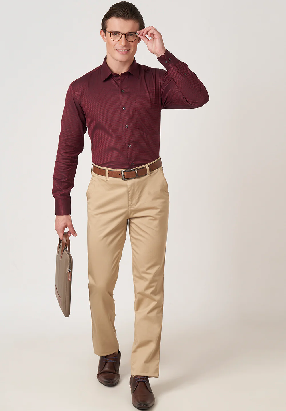 Men Maroon Regular Fit Formal Shirt - Image 5