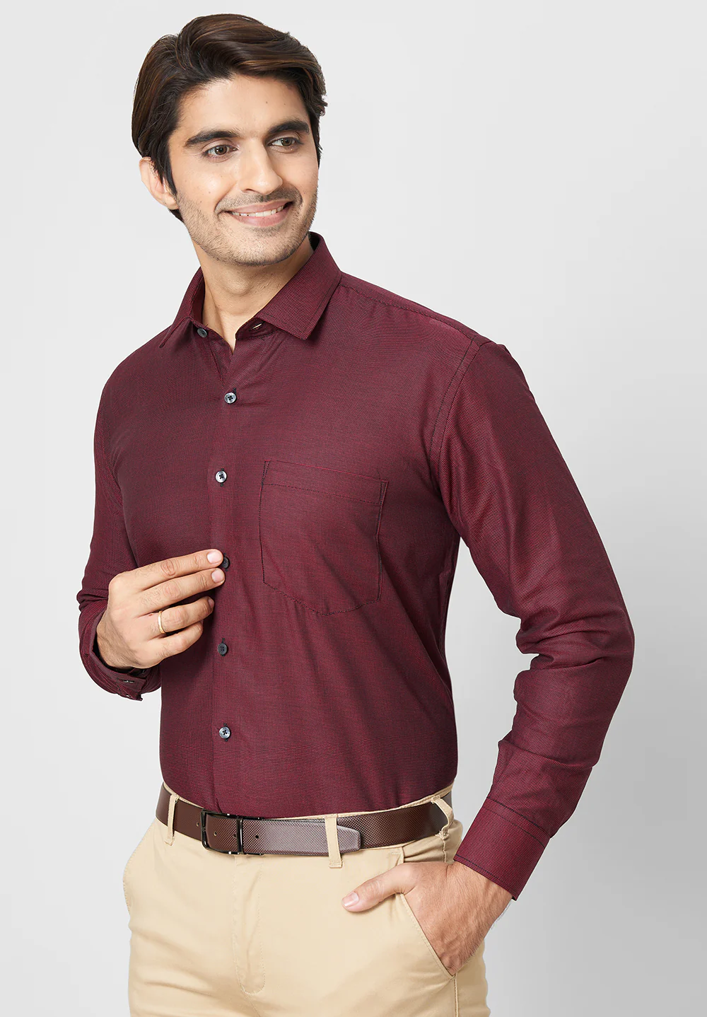 Men Maroon Regular Fit Formal Shirt - Image 3
