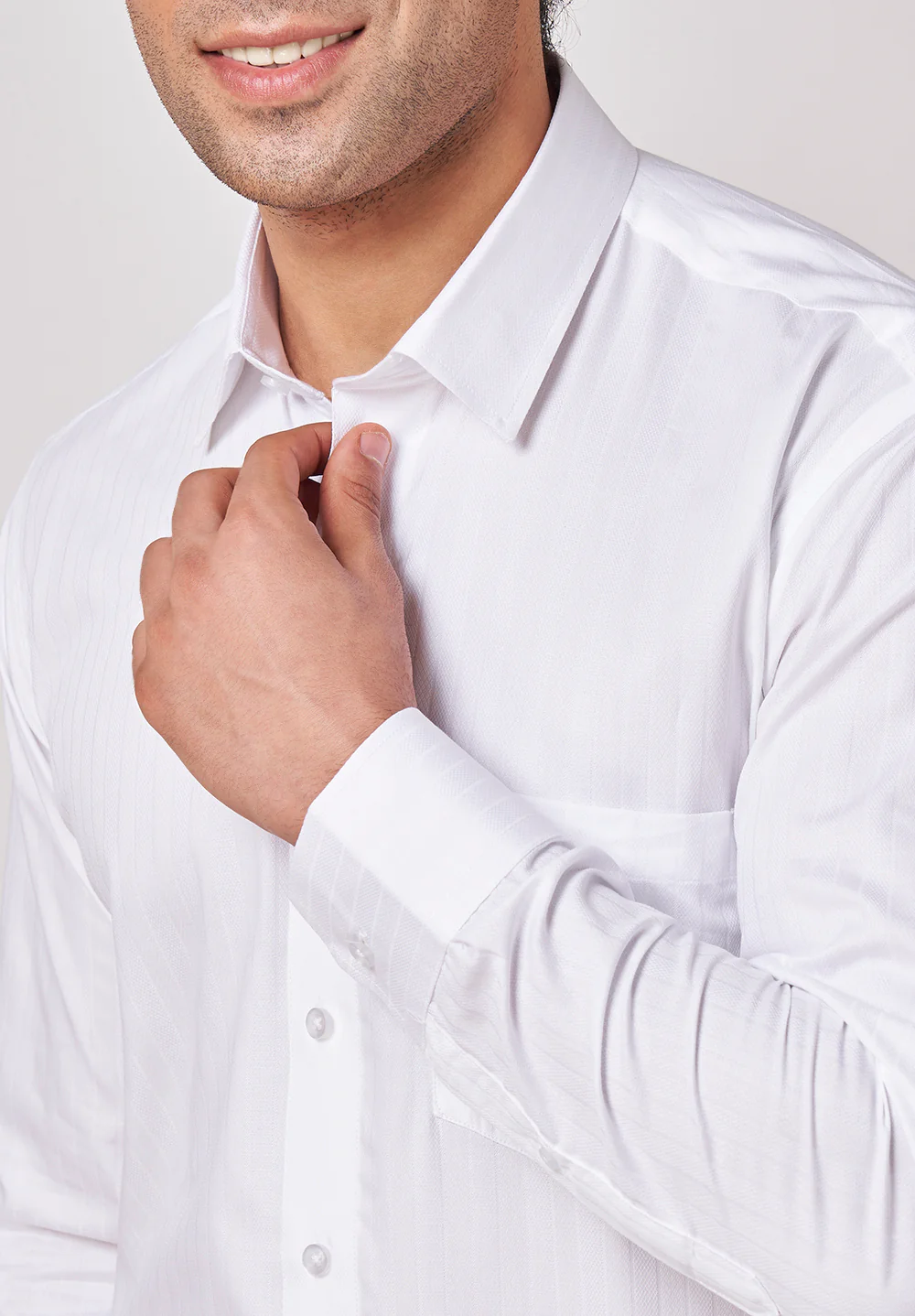 Men White Regular Fit Formal Shirt - Image 3