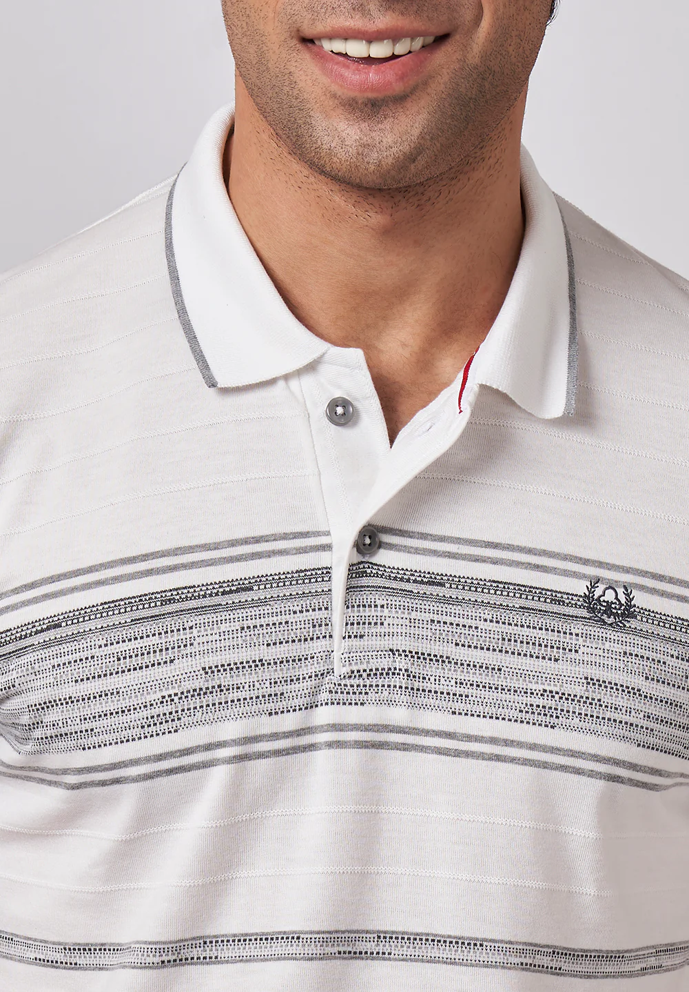 White Cotton T-shirt - Image 3