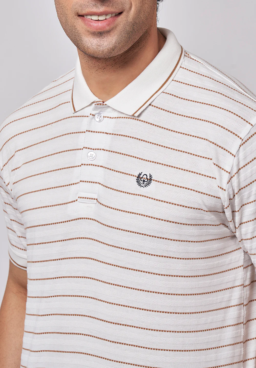 White Cotton T-shirt - Image 5